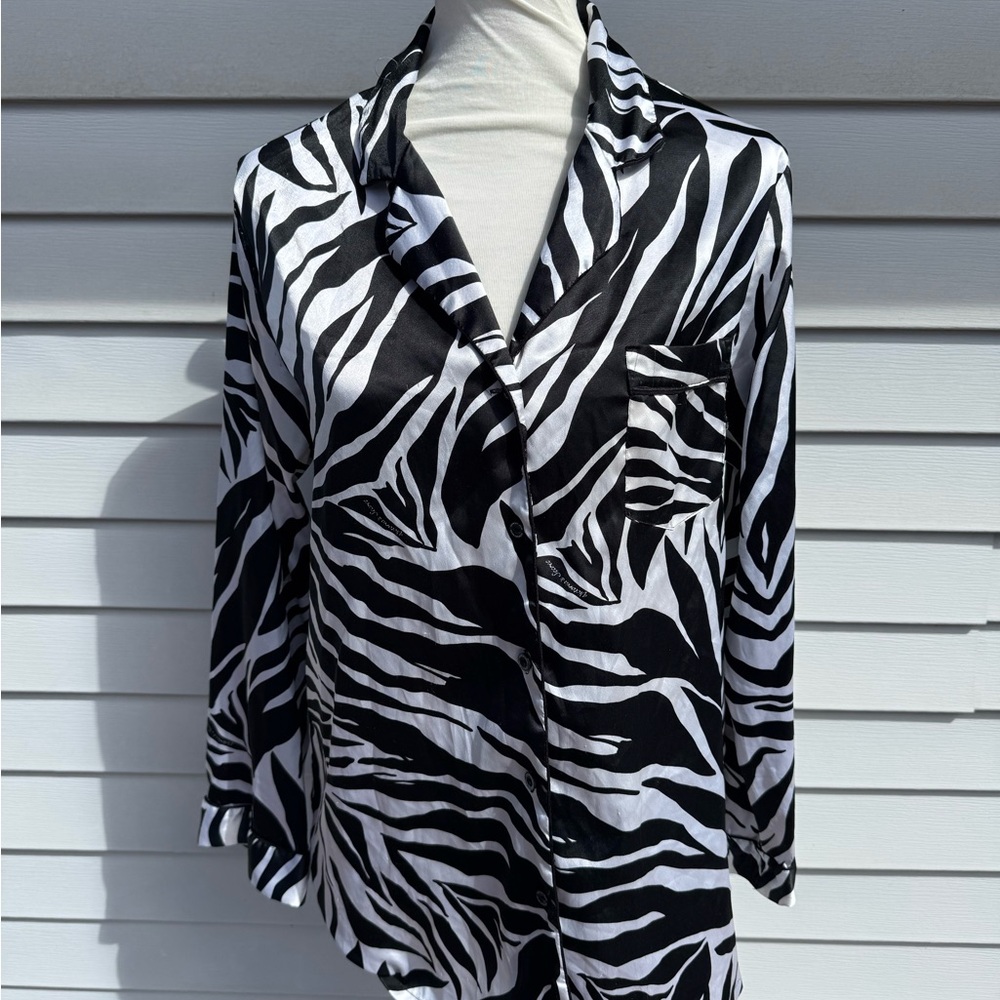 Victoria's Secret zebra stripe pajamas
